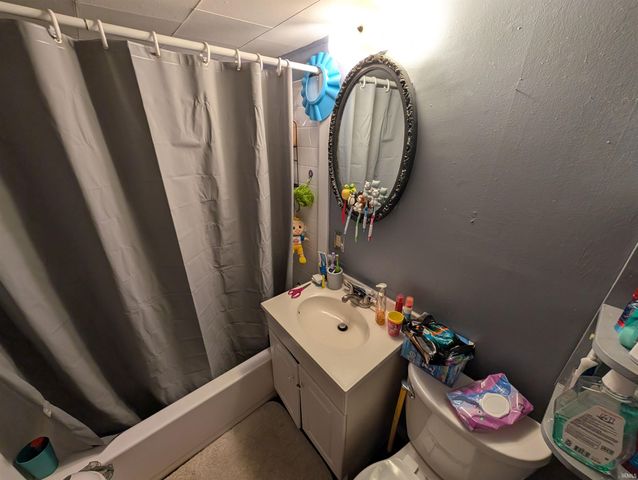 1001 E Locust Street, Vincennes, IN 47591