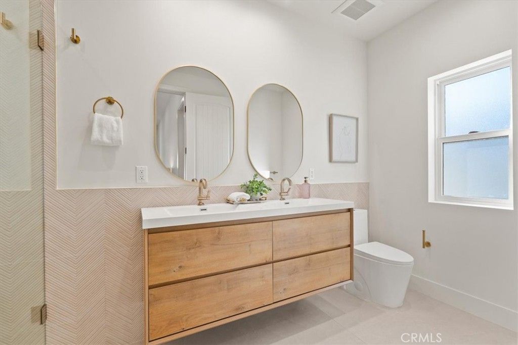 Image 29 of property listing at 10505 Jordan, Chatsworth, CA 91311