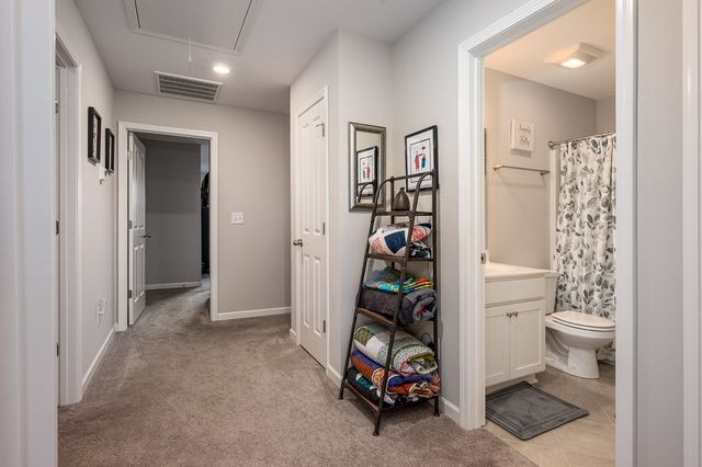 209 Dursley Ln, Spring Hill, TN 37174