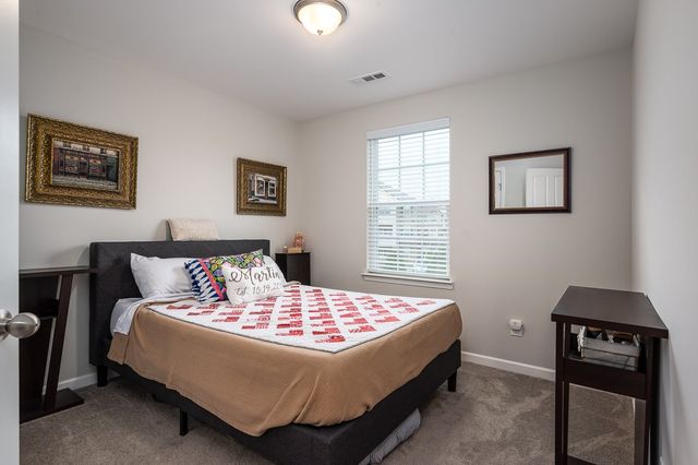 209 Dursley Ln, Spring Hill, TN 37174