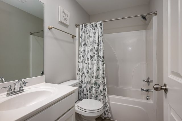 209 Dursley Ln, Spring Hill, TN 37174