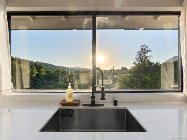 15674 Cathedral Way, Ramona, CA 92065