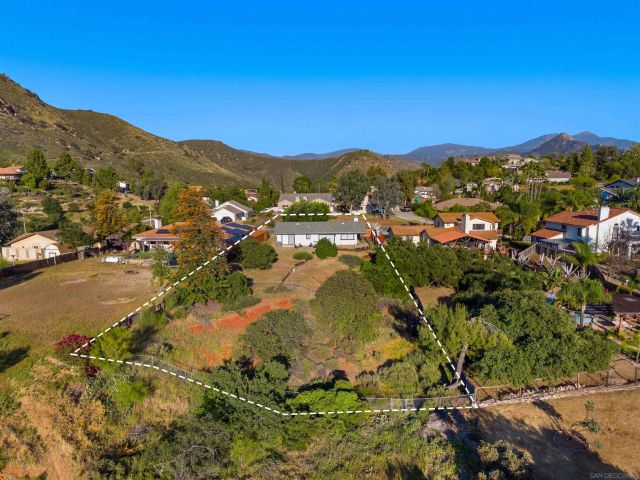 15674 Cathedral Way, Ramona, CA 92065