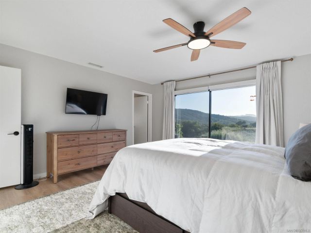 15674 Cathedral Way, Ramona, CA 92065