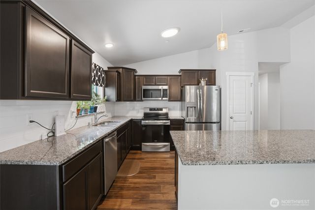 7219 182nd Avenue NW, Vaughn, WA 98394