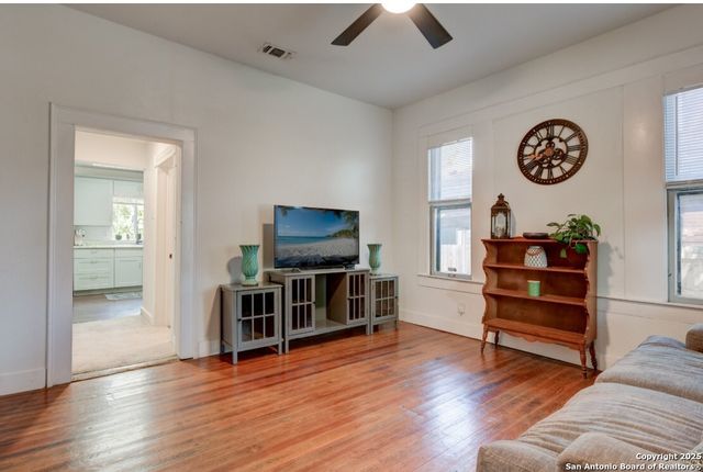 1127 Nolan St., San Antonio, TX 78202