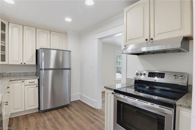 1500 Elwood Avenue, Greensboro, NC 27403