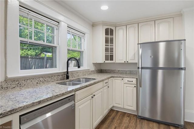 1500 Elwood Avenue, Greensboro, NC 27403