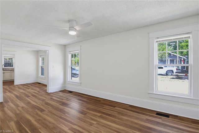 1500 Elwood Avenue, Greensboro, NC 27403
