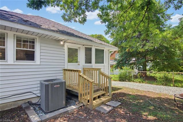 1500 Elwood Avenue, Greensboro, NC 27403
