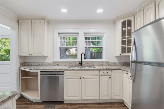 1500 Elwood Avenue, Greensboro, NC 27403
