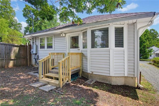 1500 Elwood Avenue, Greensboro, NC 27403