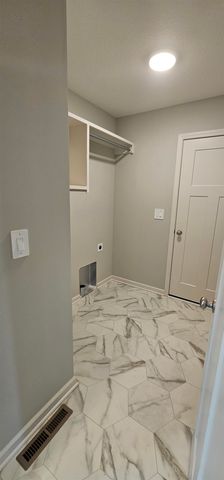 11815 E Mount Vernon Rd, Wichita, KS 67207