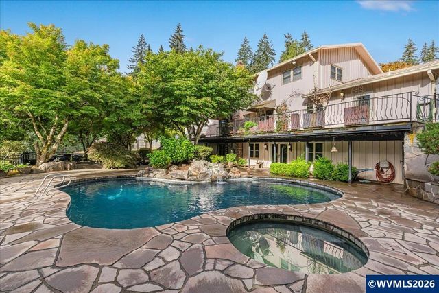 22396 S Parrot Creek Rd, Oregon City, OR 97045