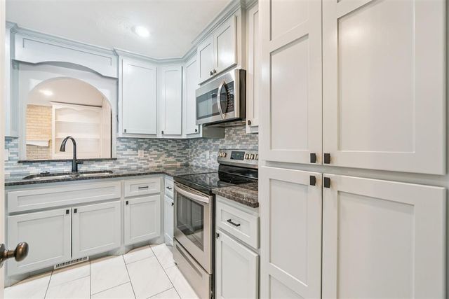 3812 NE 140th Terrace, Edmond, OK 73013