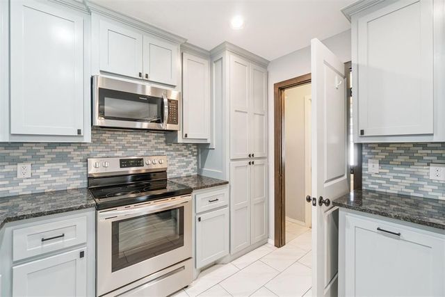 3812 NE 140th Terrace, Edmond, OK 73013