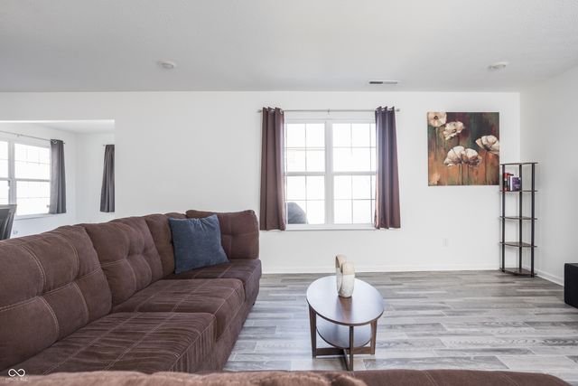 784 Jefferson Park Drive, Pittsboro, IN 46167