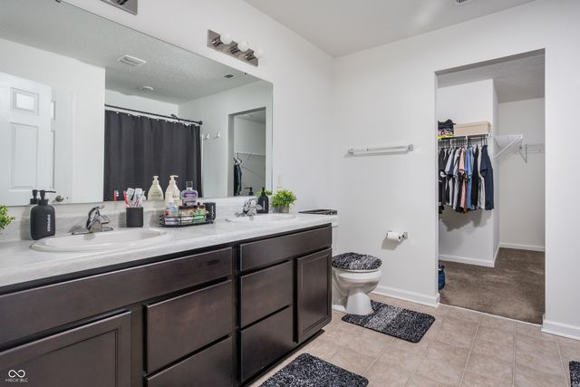 784 Jefferson Park Drive, Pittsboro, IN 46167