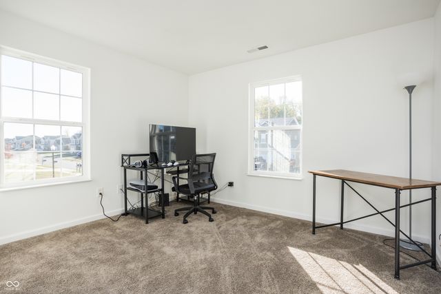 784 Jefferson Park Drive, Pittsboro, IN 46167