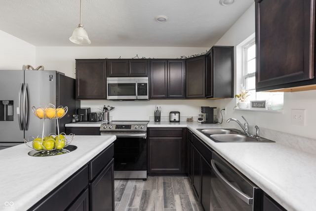 784 Jefferson Park Drive, Pittsboro, IN 46167