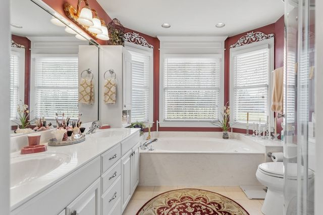 322 Creekwood Ct, Gallatin, TN 37066