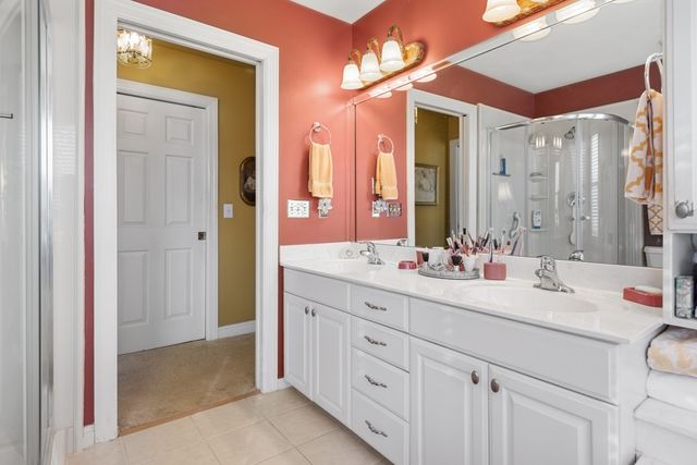 322 Creekwood Ct, Gallatin, TN 37066