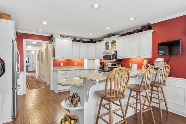 322 Creekwood Ct, Gallatin, TN 37066