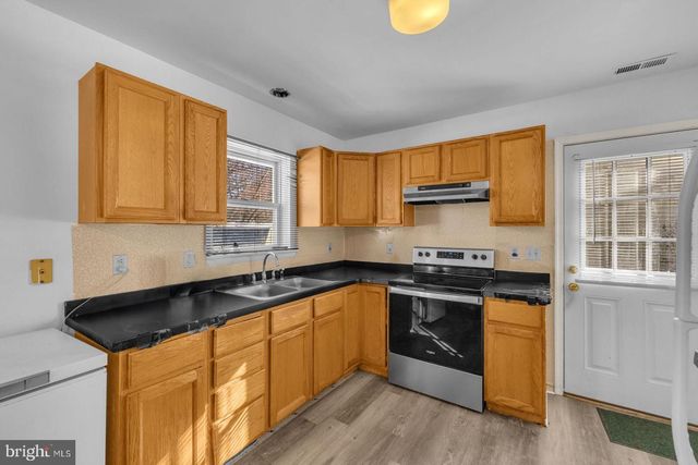 6179 E DORLON DR, Rock Hall, MD 21661