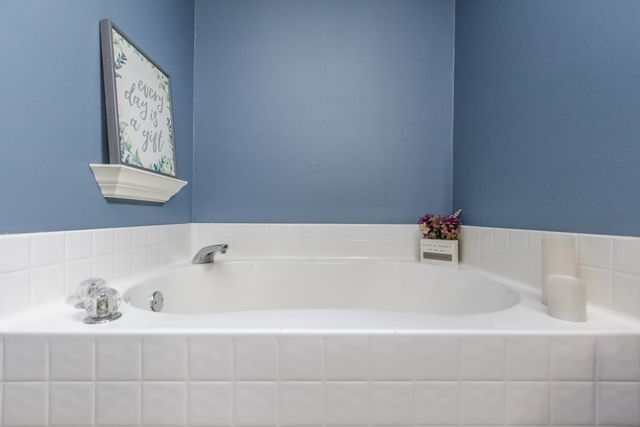 4026 Briar Creek Drive, Lawrenceburg, KY 40342