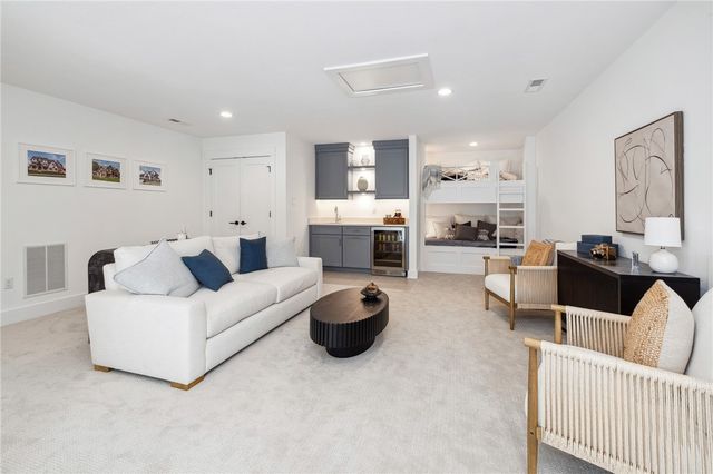 106 Dana Drive, Mccandless, PA 15090