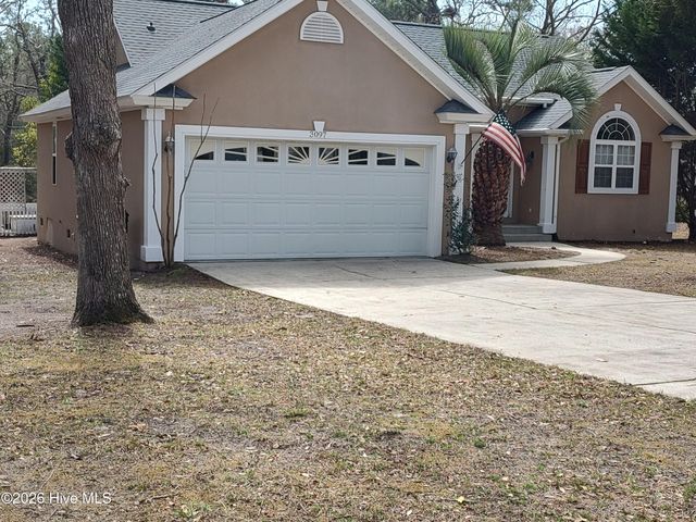 3097 River Hills Drive SW, Shallotte, NC 28470