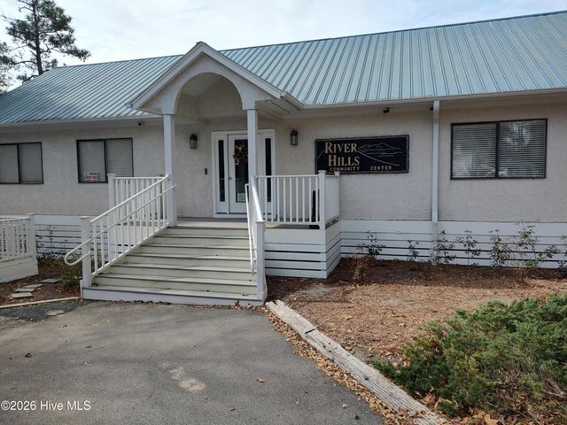 3097 River Hills Drive SW, Shallotte, NC 28470