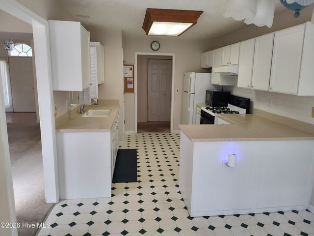 3097 River Hills Drive SW, Shallotte, NC 28470