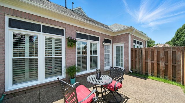 1268 Winter Springs Ln, Cordova, TN 38016