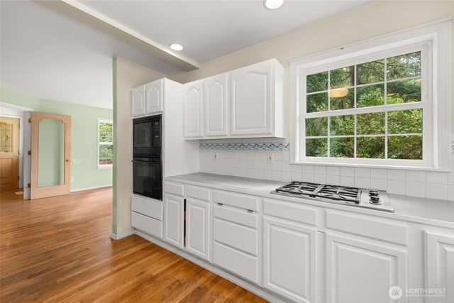16526 128th Avenue SW, Vashon, WA 98070