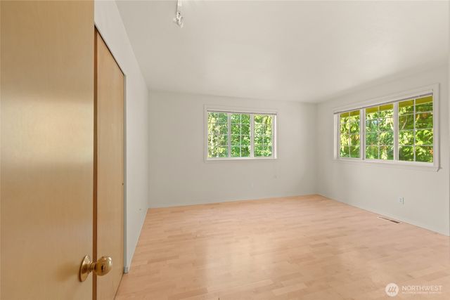 16526 128th Avenue SW, Vashon, WA 98070