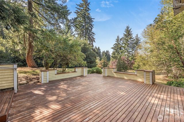 16526 128th Avenue SW, Vashon, WA 98070
