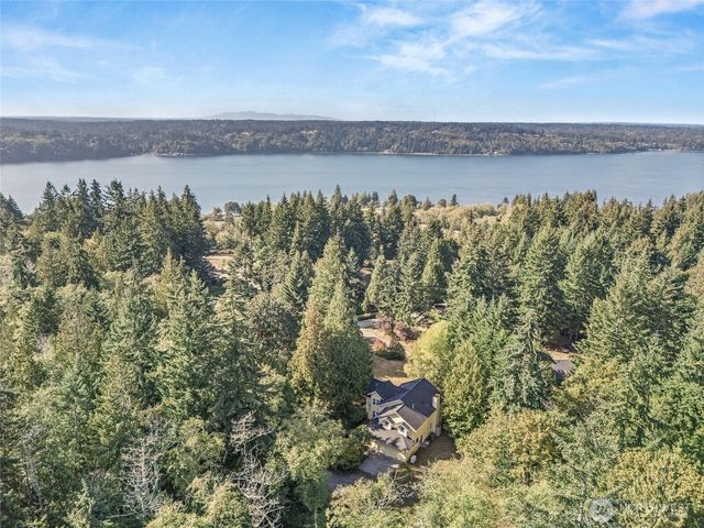 16526 128th Avenue SW, Vashon, WA 98070