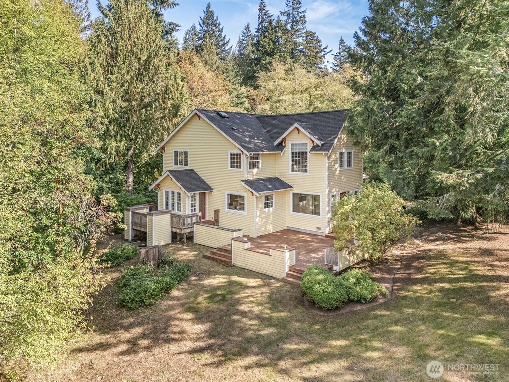 16526 128th Avenue SW, Vashon, WA 98070