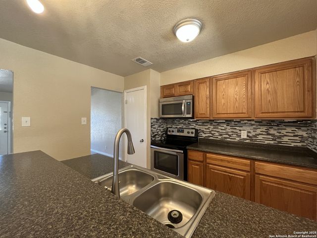 4102 Judivan, San Antonio, TX 78218