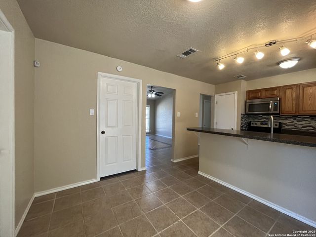4102 Judivan, San Antonio, TX 78218