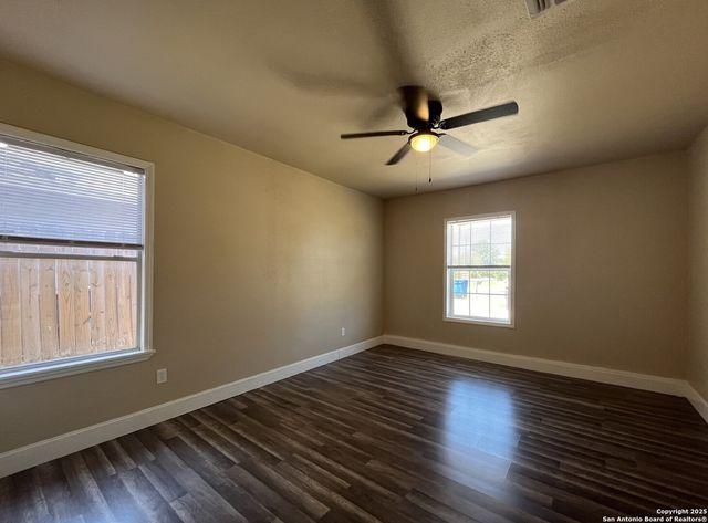 4102 Judivan, San Antonio, TX 78218