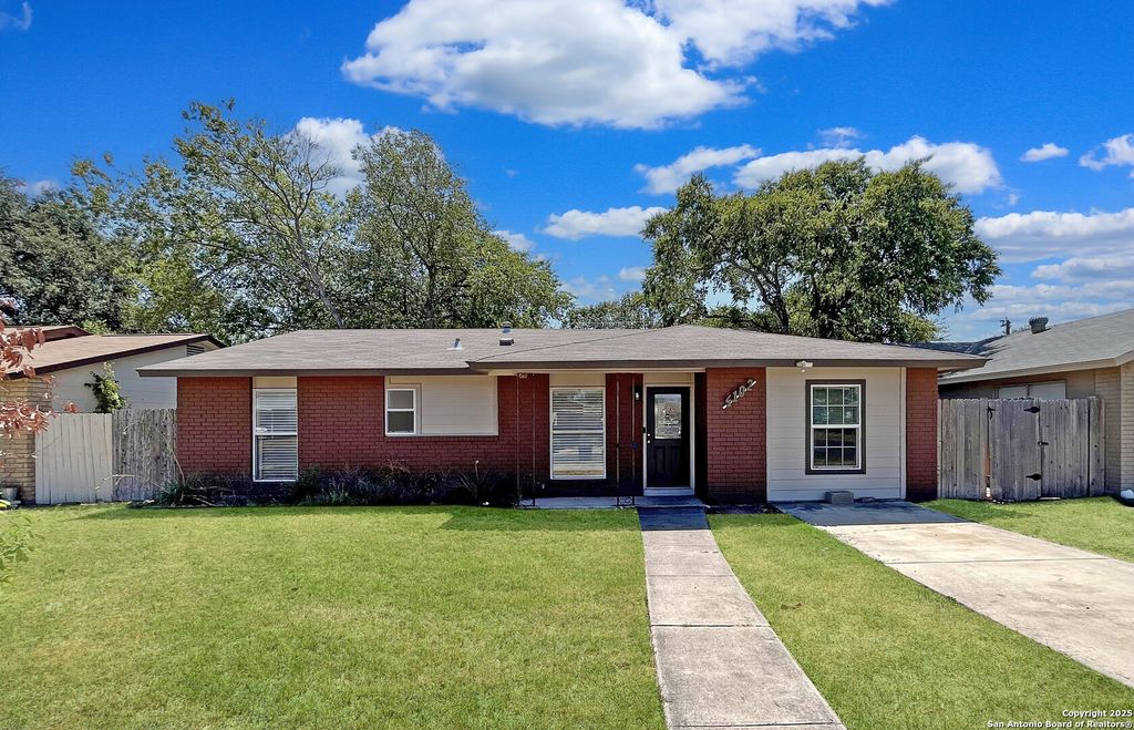 4102 Judivan, San Antonio, TX 78218