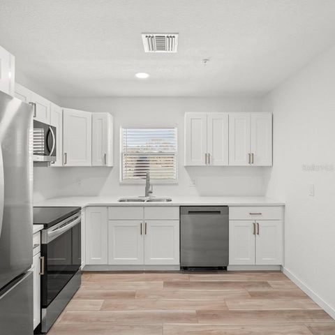 3107 16TH STREET N, St Petersburg, FL 33704