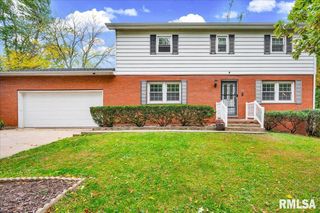 313 HOWARD Street, East Peoria, IL 61611
