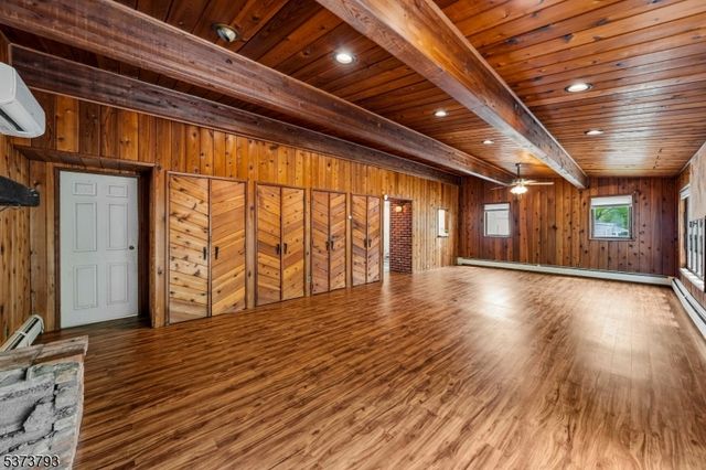 510 Albermarle St, Rahway City, NJ 07065