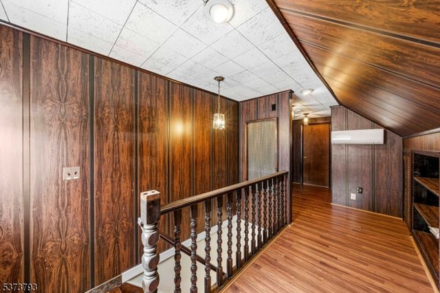 510 Albermarle St, Rahway City, NJ 07065