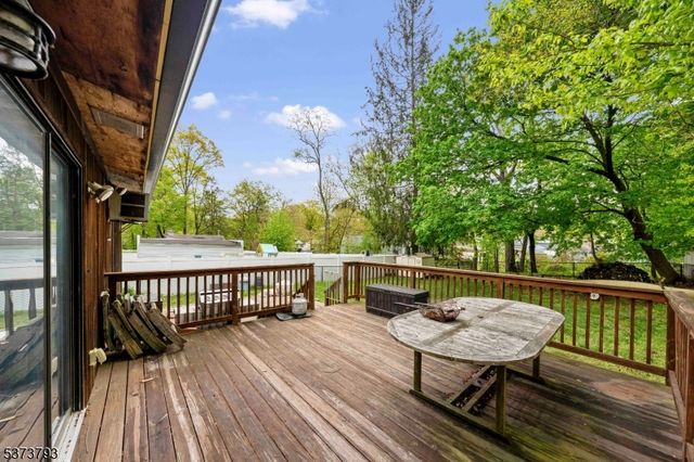 510 Albermarle St, Rahway City, NJ 07065