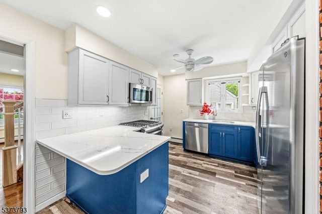 510 Albermarle St, Rahway City, NJ 07065