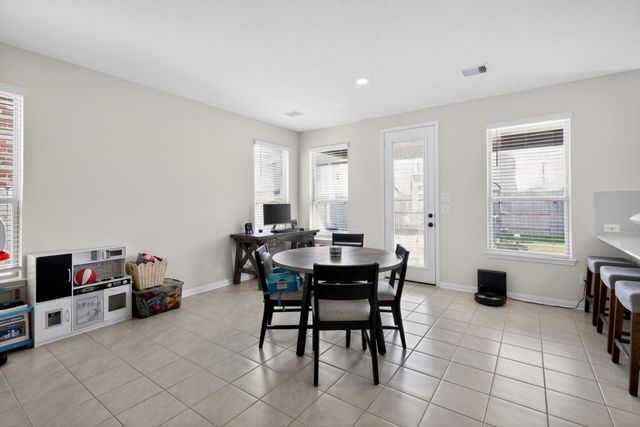 2837 Shimmer Edge Drive, Katy, TX 77493